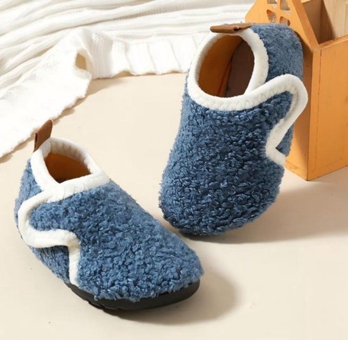 Children's Cotton Slippers, Non-Slip Warm House Slippers with Soft Lining for Indoor Winter Wear, Size 24/25, Inner Length 13.6 cm, Blue