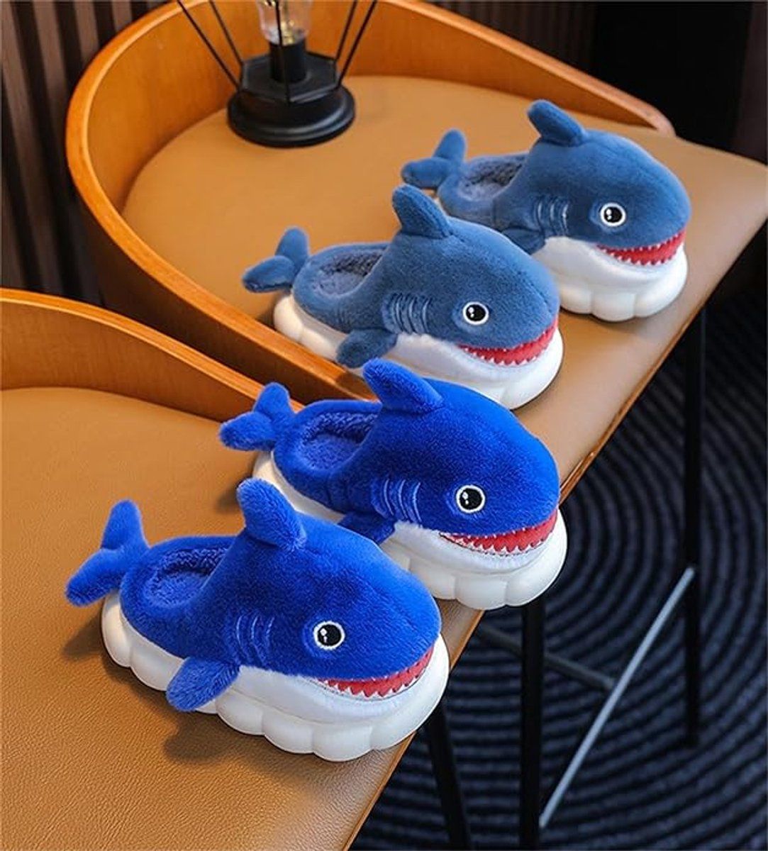 Children's Winter Slippers, Cute Shark Plush House Shoes with Warm Lining and Non-Slip Sole, Size 30, Inner Length 19 cm, Foot Length 18 cm, Blue