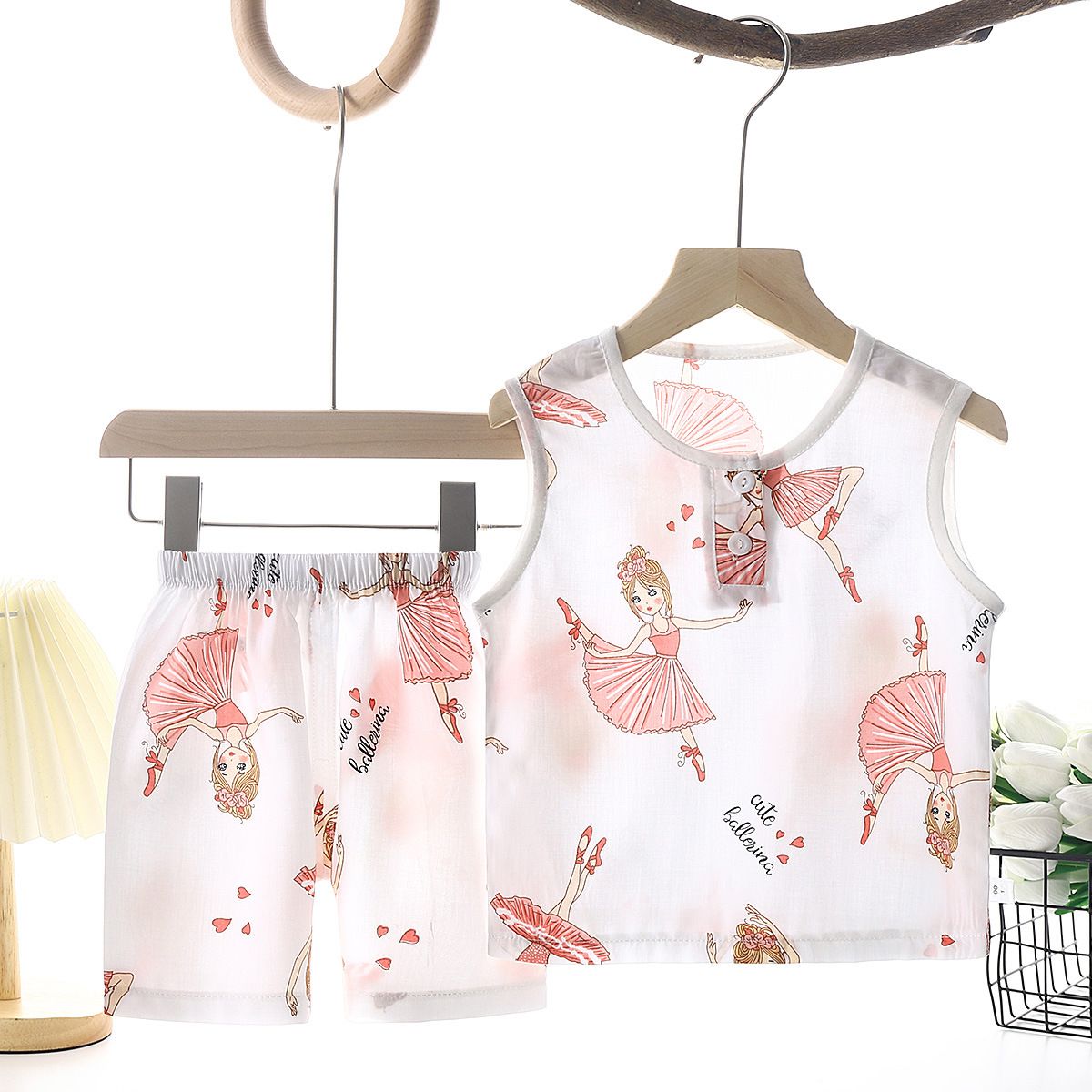 Tong Xinyuan Kids Cotton Silk Vest Set Shorts (White background color) Princess girl cotton silk vest set 100cm