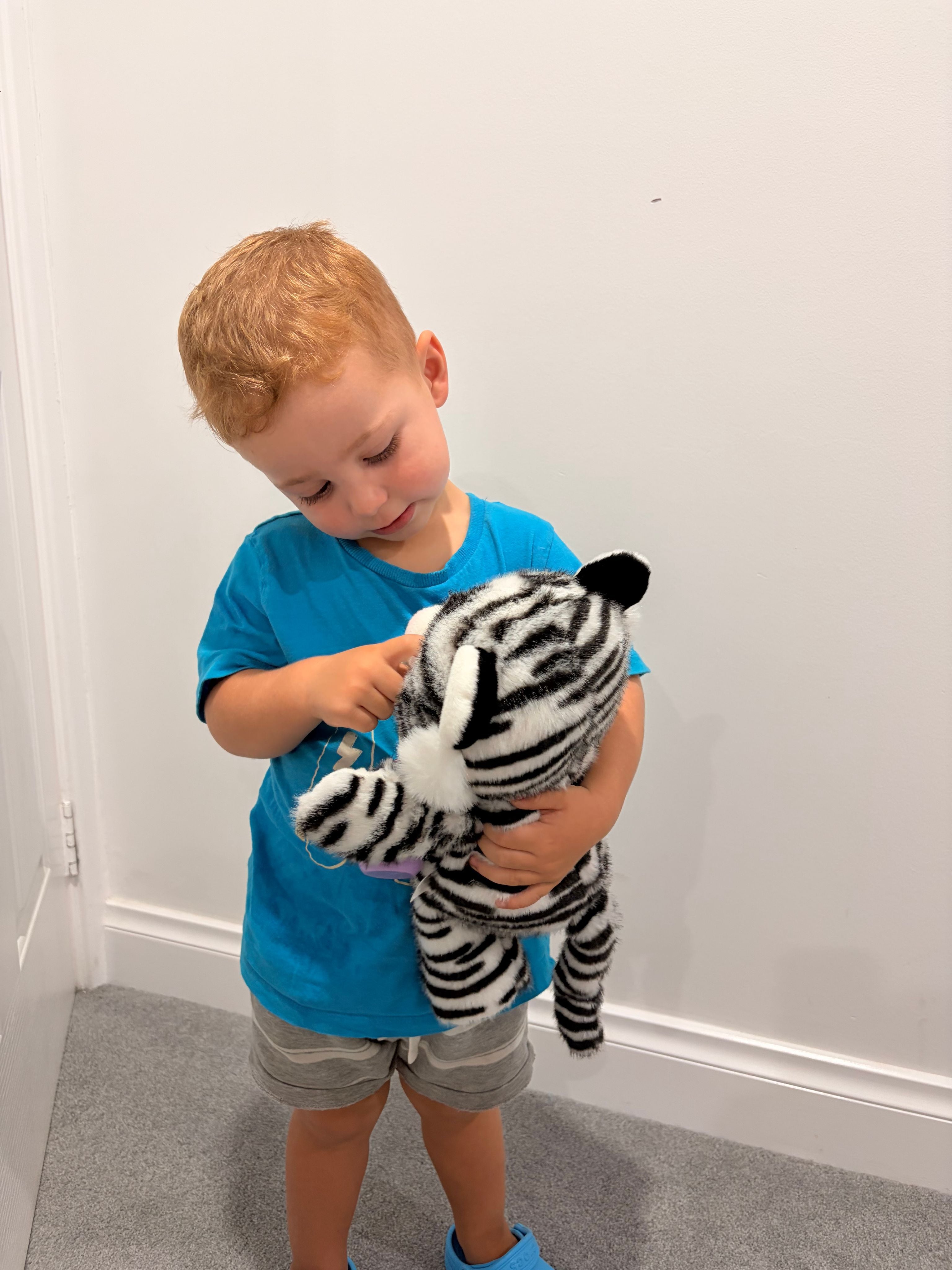 Interactive Tiger - Plush Feeding & Sleeping Simulation Toy