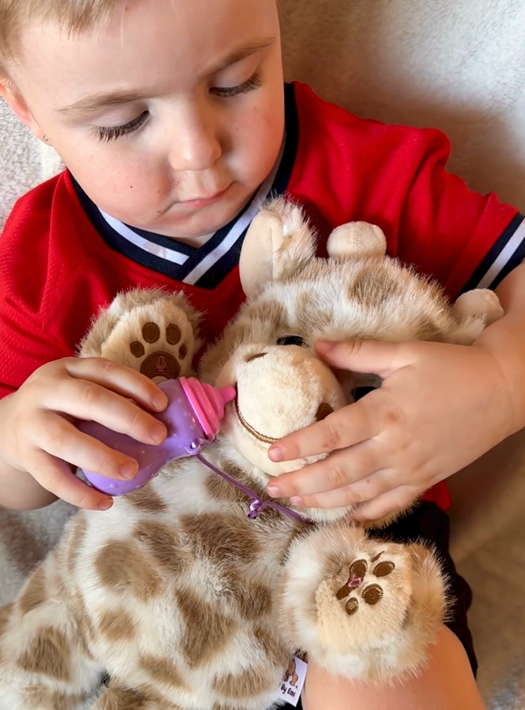 Interactive Giraffe - Plush Feeding & Sleeping Simulation Toy